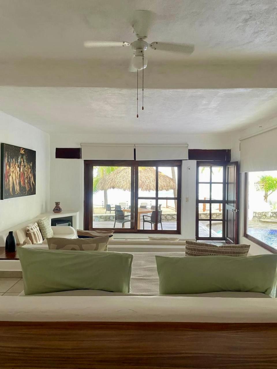 트론코네스 Casa Faro B&B 외부 사진